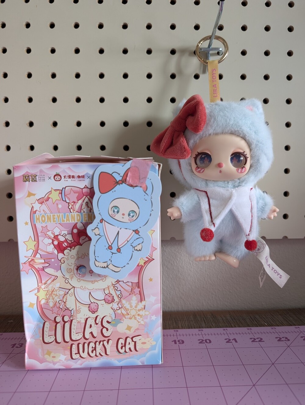 Liila's Lucky Cat Plush Doll Keychain - Pastel Blue & Pink
